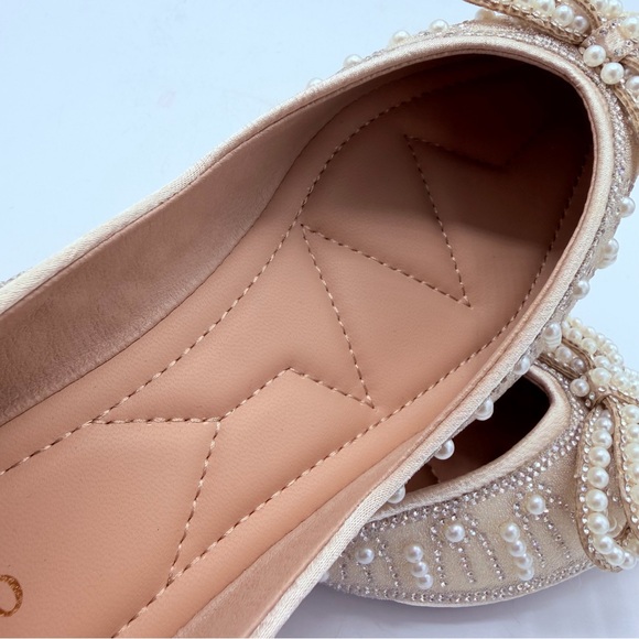 Women's Cream Pearl Embellished Flats - Picture 10 of 12